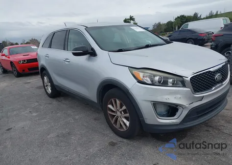 2016 Kia Sorento 2.4L L из США, поврежденный, VIN 5XYPG4A31GG124471